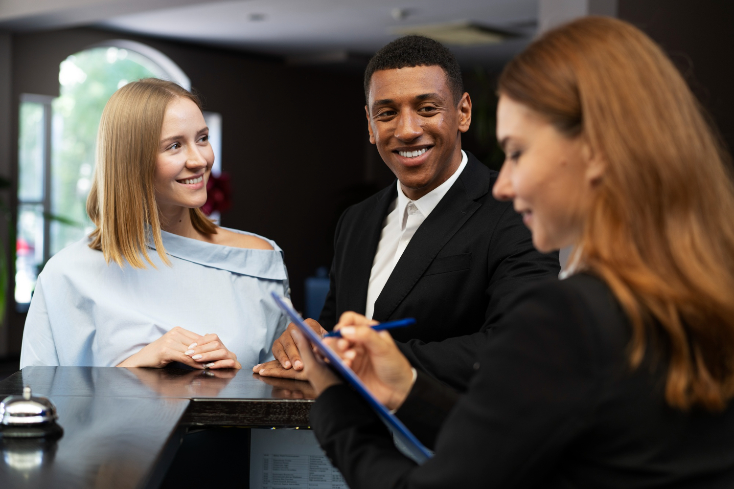 What to Expect When Working with a Hospitality Recruitment Agency